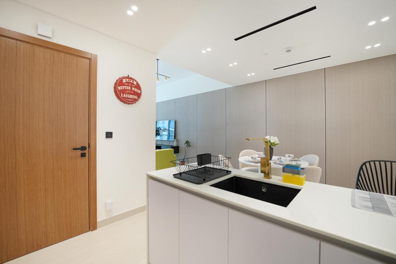 Easygo- Lavish 2br In The Heart Of Jvc Binambr * Dubai