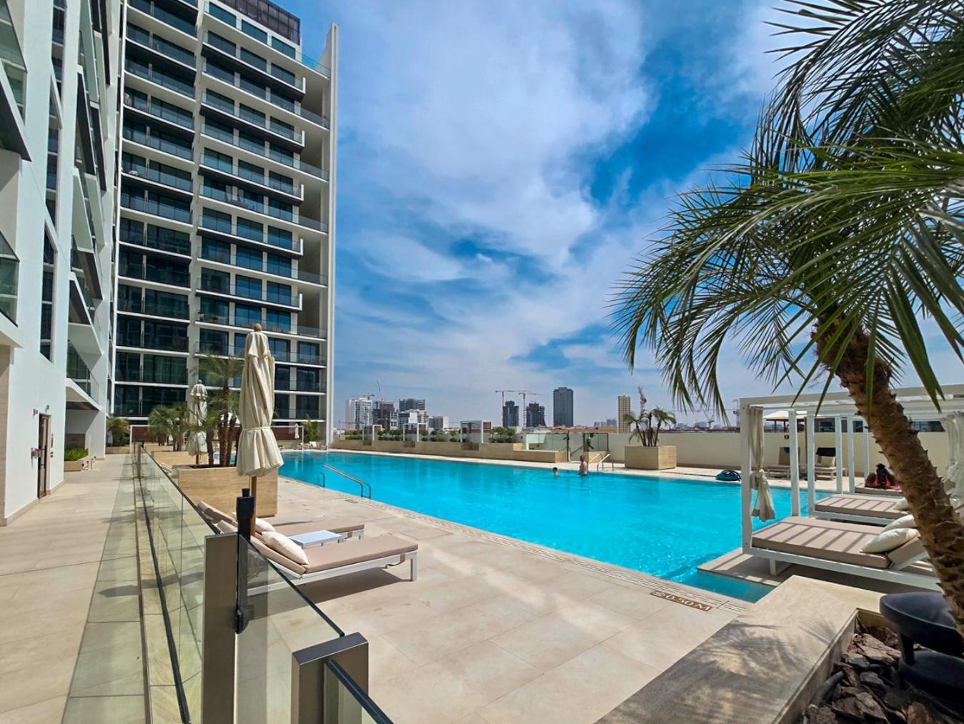 Easygo- Lavish 2br In The Heart Of Jvc Binambr Dubai