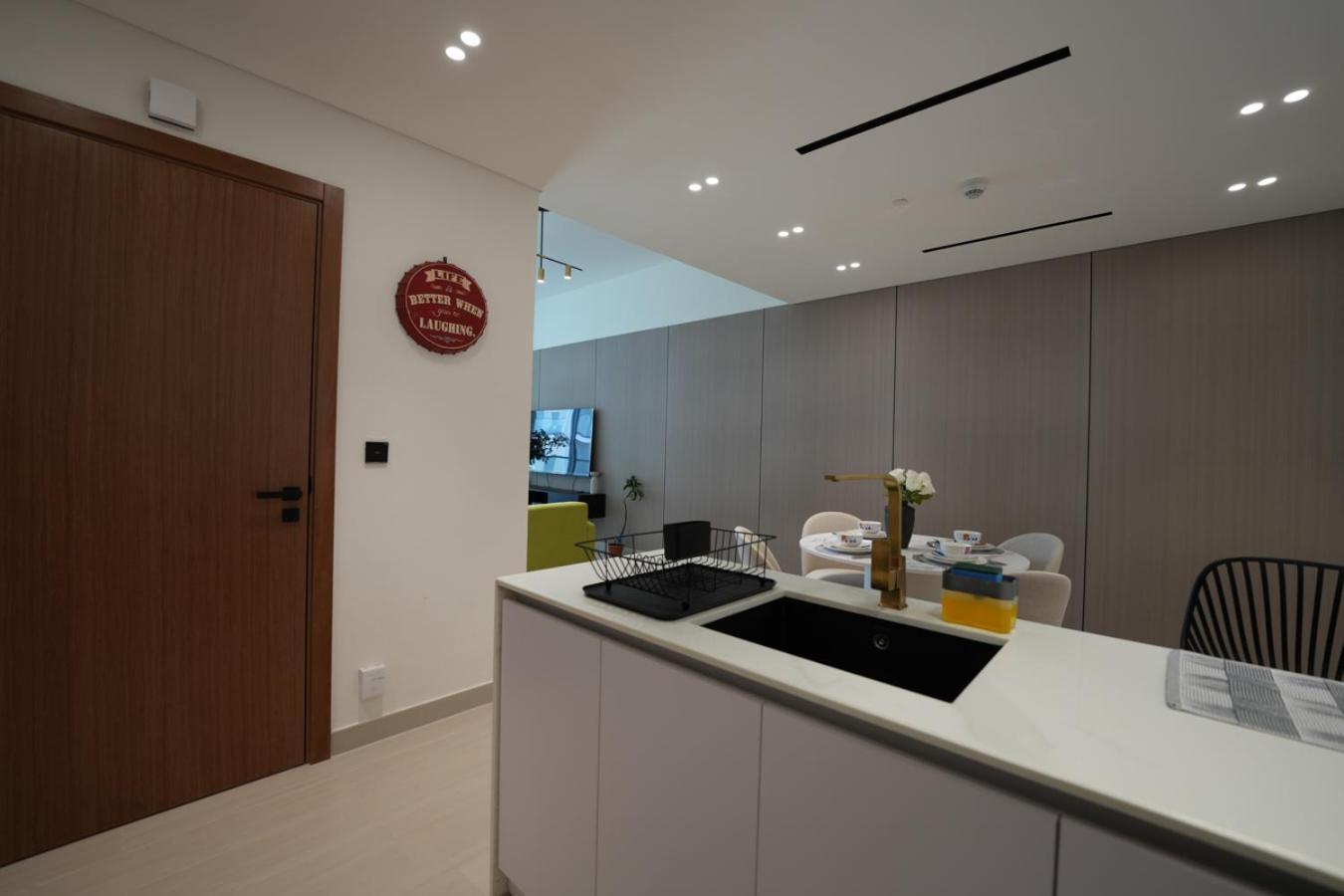 Easygo- Lavish 2br In The Heart Of Jvc Binambr *