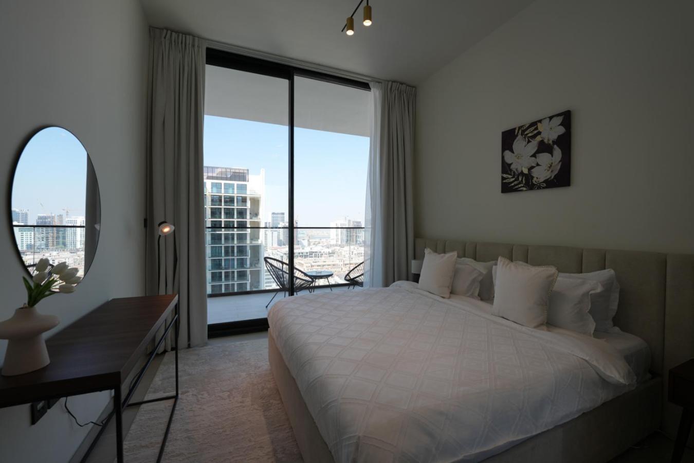 Easygo- Lavish 2br In The Heart Of Jvc Binambr Dubai