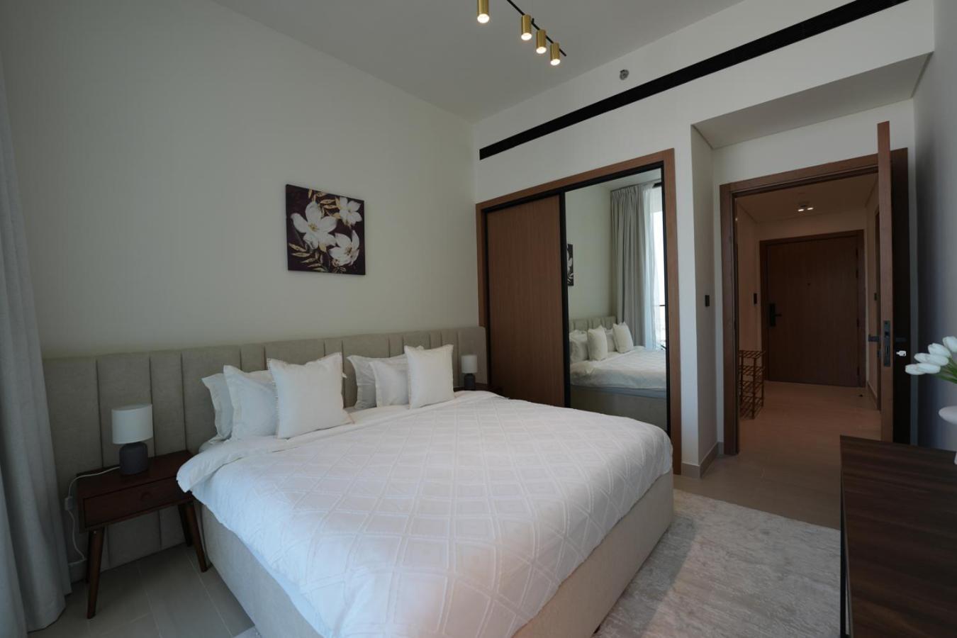 Easygo- Lavish 2br In The Heart Of Jvc Binambr Apartment *