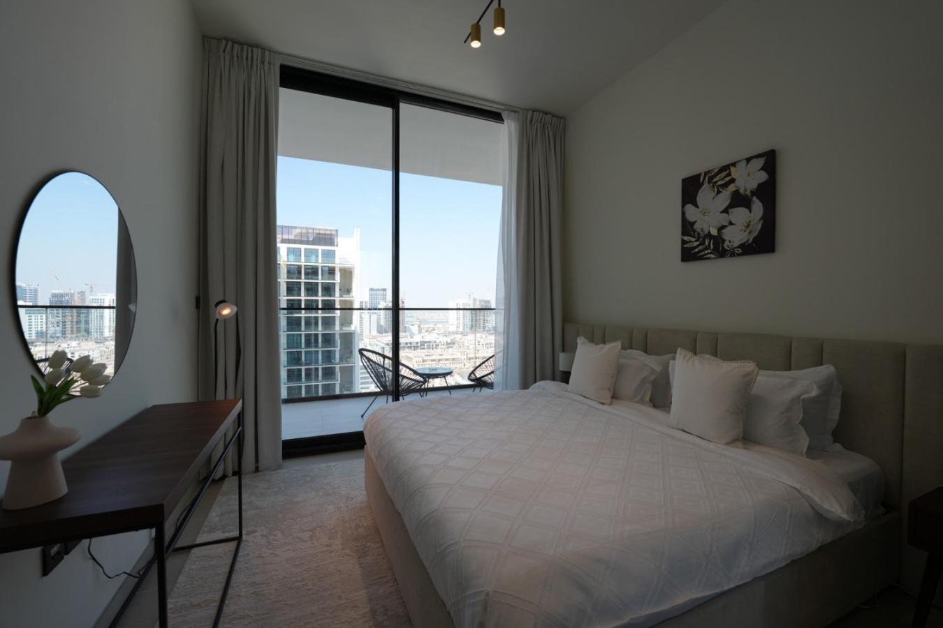 Apartment Easygo- Lavish 2br In The Heart Of Jvc Binambr Dubai