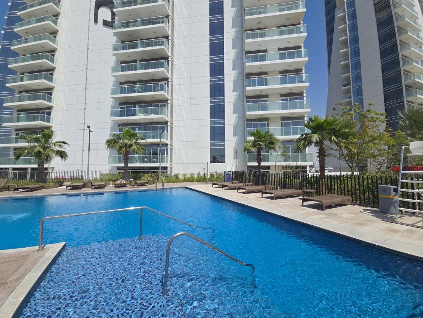Easygo- Lavish 2br In The Heart Of Jvc Binambr Apartment Dubai