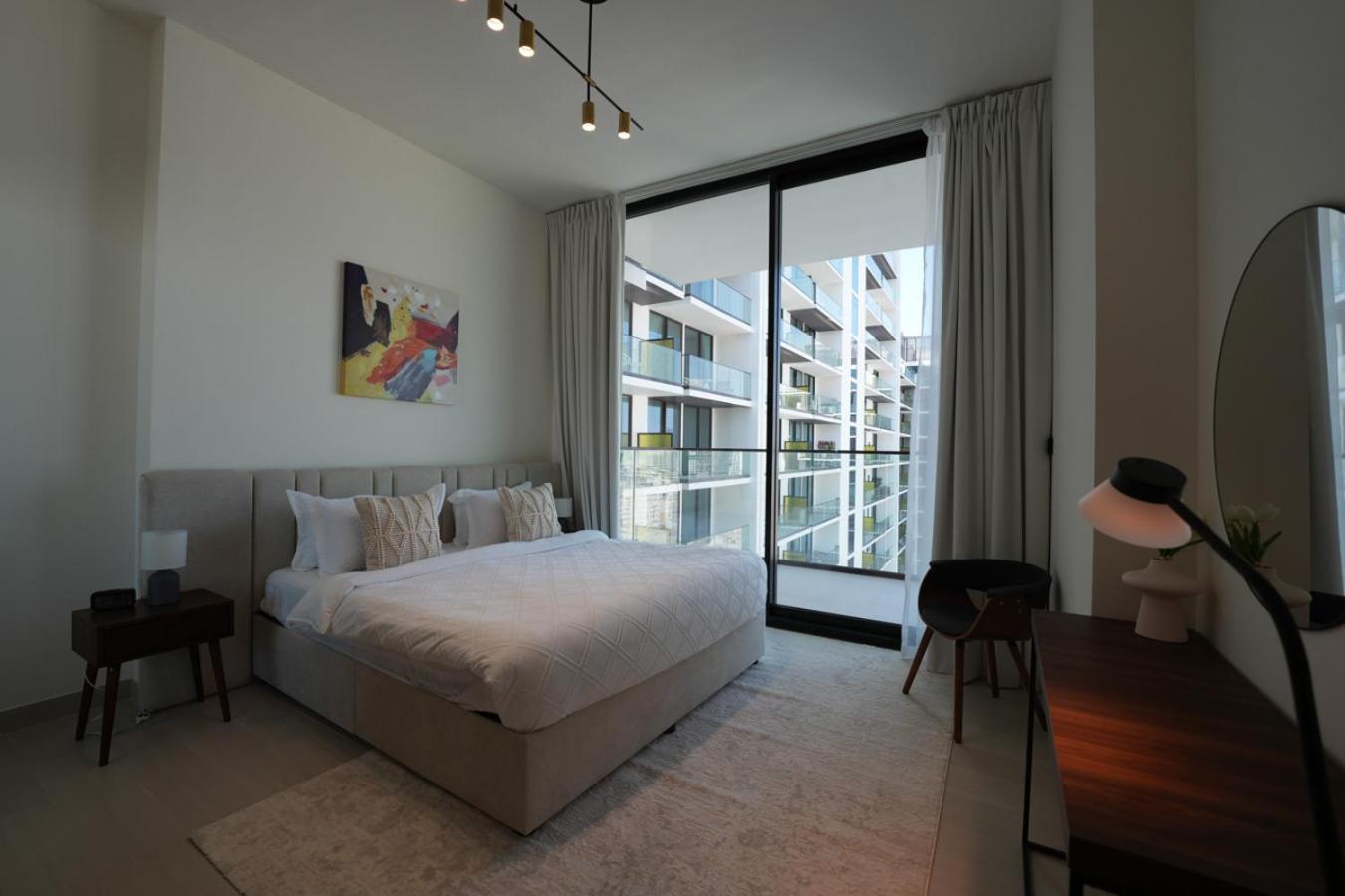 Easygo- Lavish 2br In The Heart Of Jvc Binambr Apartment